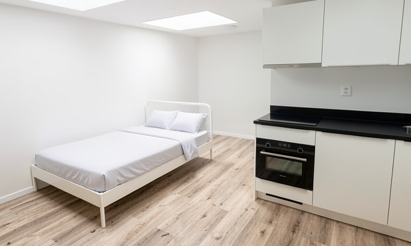 Studio | 880m² | €880,-