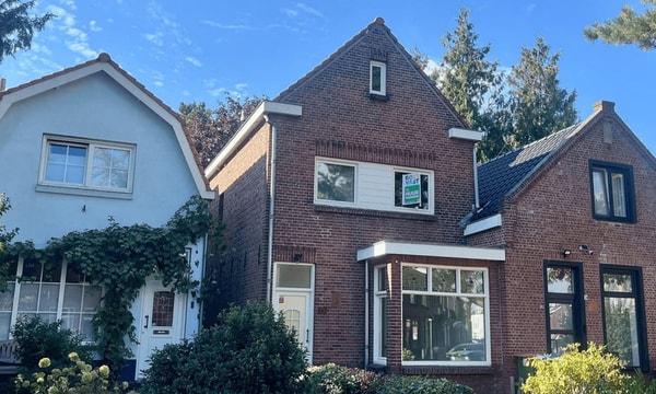 Huis | 94m² | €1950,-