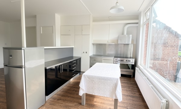 Studio | 65m² | €1700,-