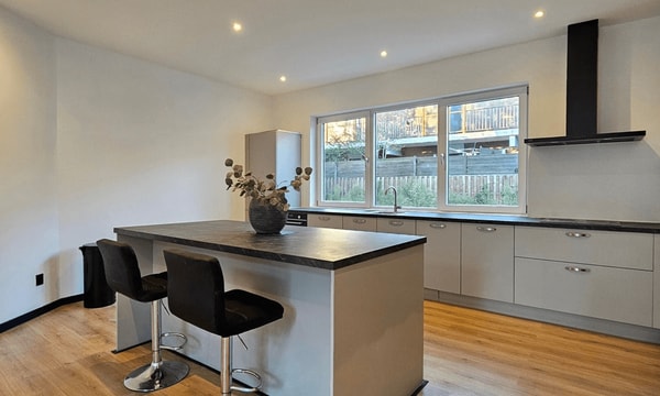 Huis | 156m² | €2800,-