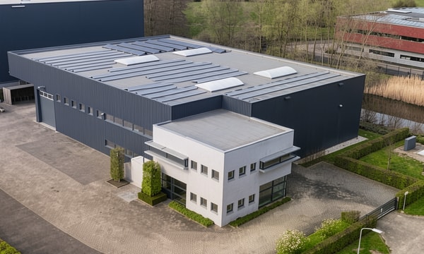 Bedrijfsruimte | 184m² | €1875,-