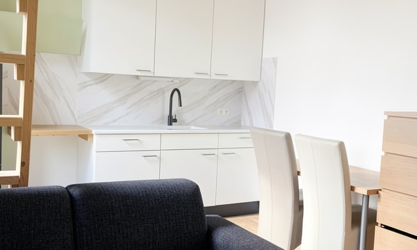 Kamer | 25m² | €1200,-