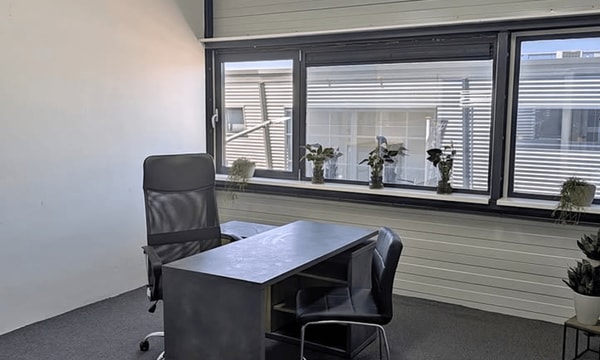 Kantoor | 7m² | €600,-