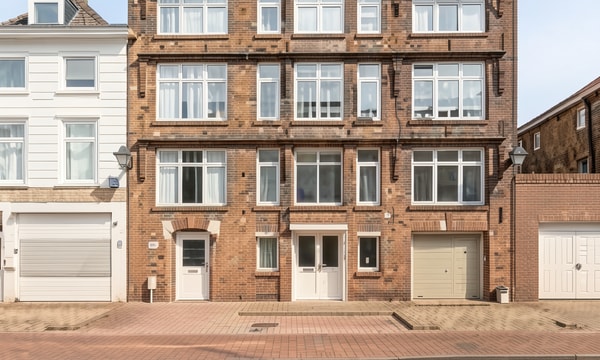 Bedrijfsruimte | 469m² | €5500,-