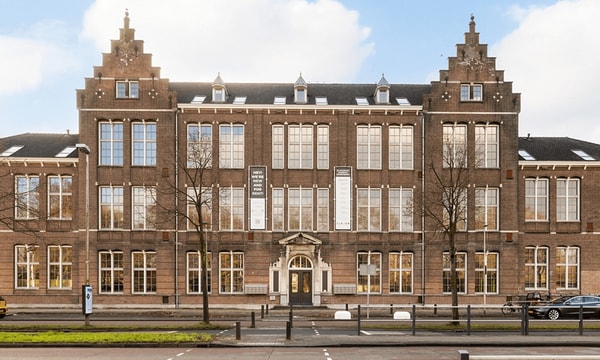 Kamer | m² onbekend | €469,-