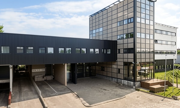 Opslagruimte | 4245m² | €299,-