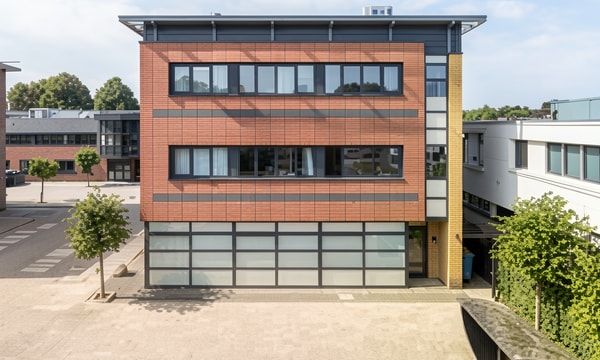 Opslagruimte | 140m² | €299,-