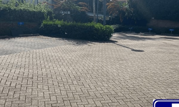 Kamer | 122m² | €2350,-