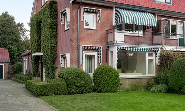 Huis | 200m² | €5850,-