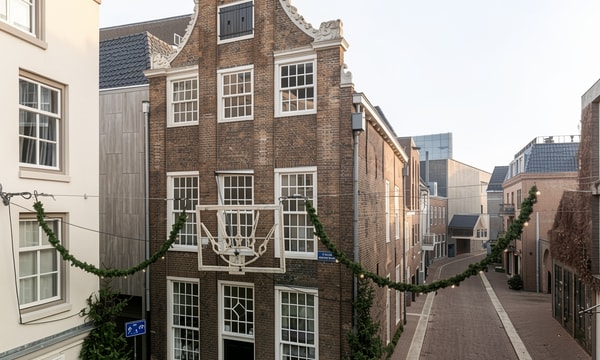 Bedrijfsruimte | 138m² | €2400,-