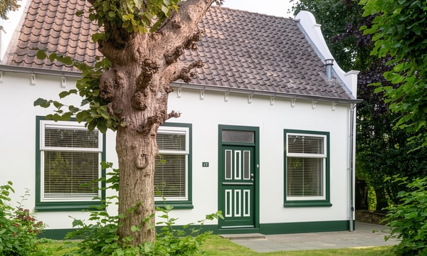 Huis | 102m² | €2700,-