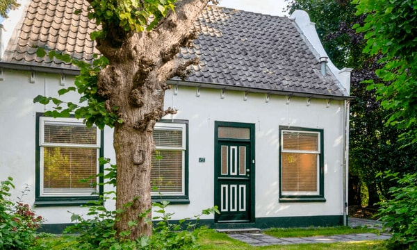 Huis | 102m² | €2700,-