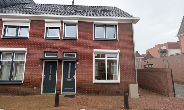 Huis | 80m² | €1600,-