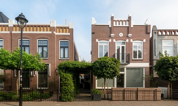 Huis | 127m² | €2450,-