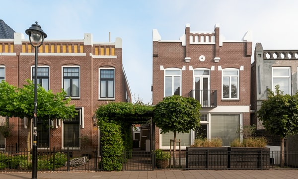 Huis | 127m² | €2450,-