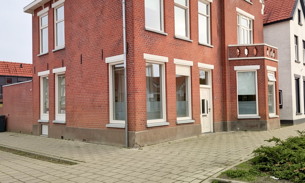 Kamer | m² onbekend | €375,-