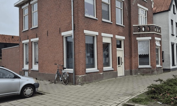 Kamer | m² onbekend | €375,-