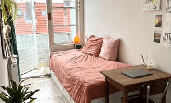 Kamer | m² onbekend | €530,-