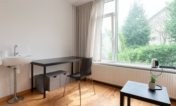 Kamer | 14m² | €498,-