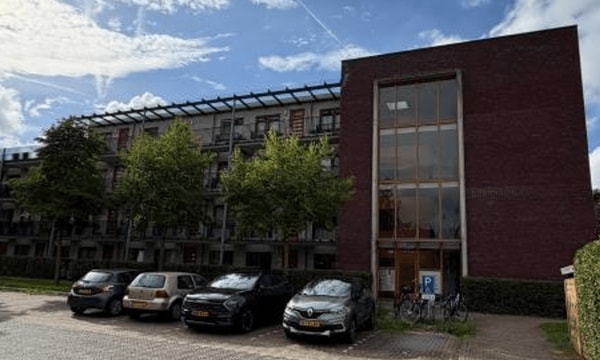 Huis | 90m² | €1268,-