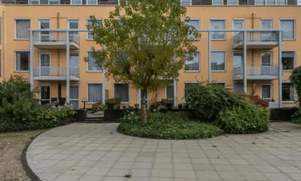 Huis | 70m² | €817,-