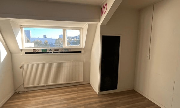 Kamer | 19m² | €597,-