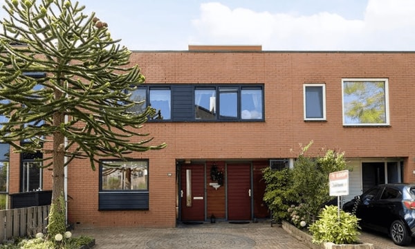 Huis | 160m² | €2595,-