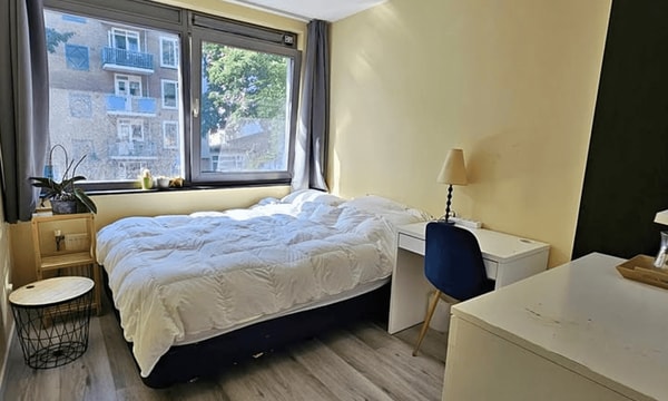 Kamer | m² onbekend | €1100,-