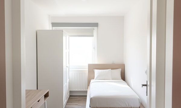 Kamer | m² onbekend | €800,-