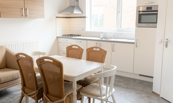 Kamer | 16m² | €365,-
