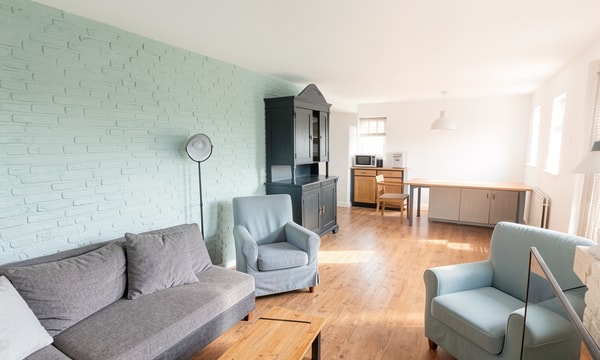 Kamer | 150m² | €650,-