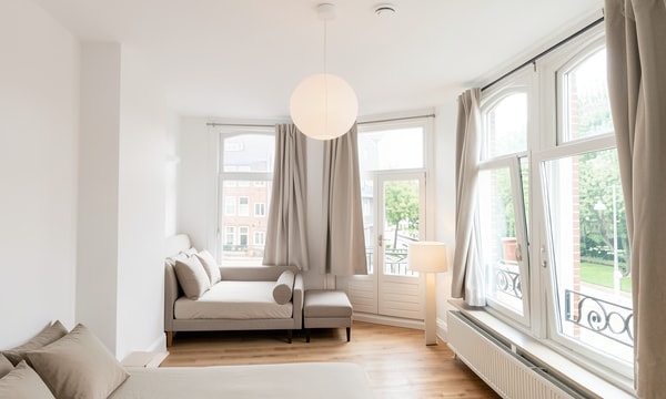 Kamer | m² onbekend | €1100,-