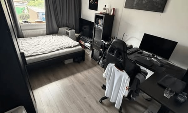 Kamer | 13m² | €680,-