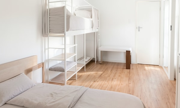 Kamer | m² onbekend | €700,-