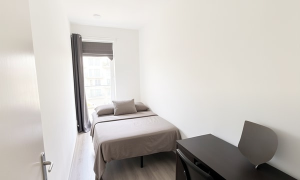 Kamer | m² onbekend | €850,-
