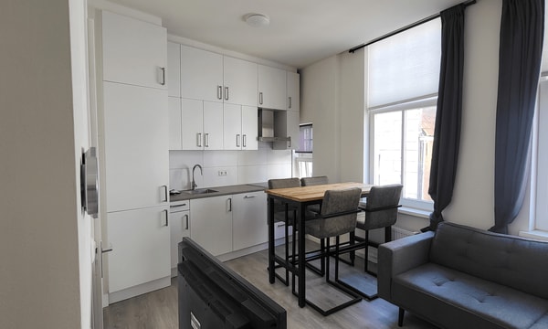 Studio | 28m² | €742,-