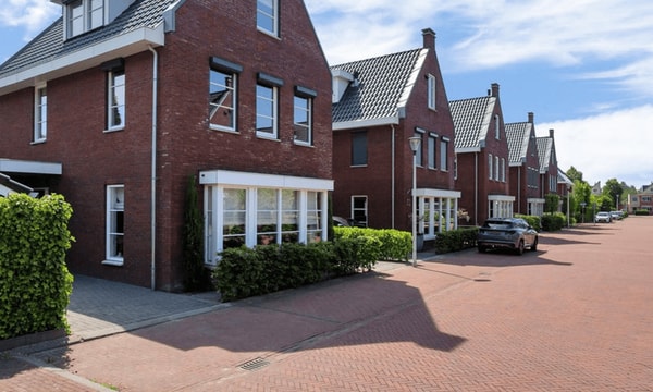 Huis | 190m² | €4700,-