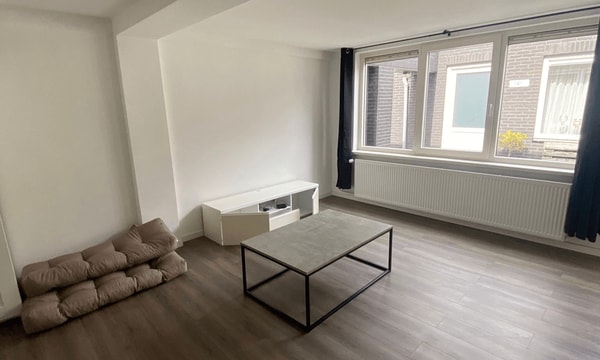 Studio | 48m² | €850,-