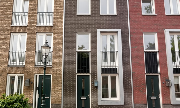 Huis | 126m² | €2400,-