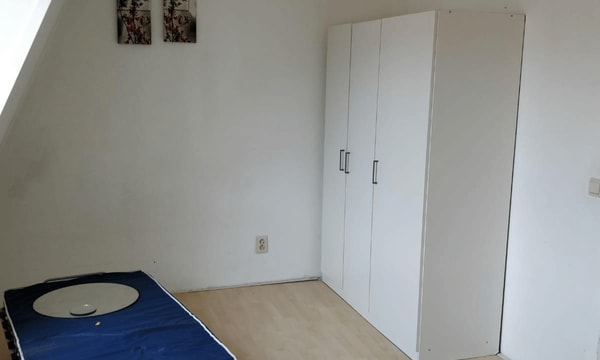 Kamer | 10m² | €750,-