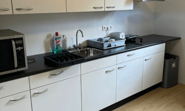 Kamer | 12m² | €725,-