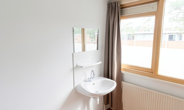 Kamer | 8m² | €448,-