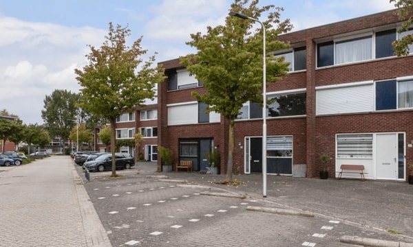 Huis | 126m² | €2375,-