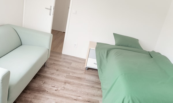 Kamer | 17m² | €800,-