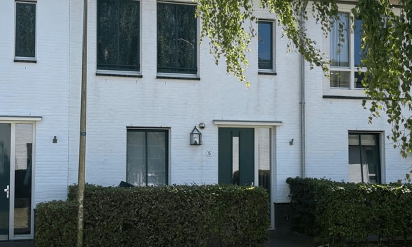 Huis | 126m² | €2925,-