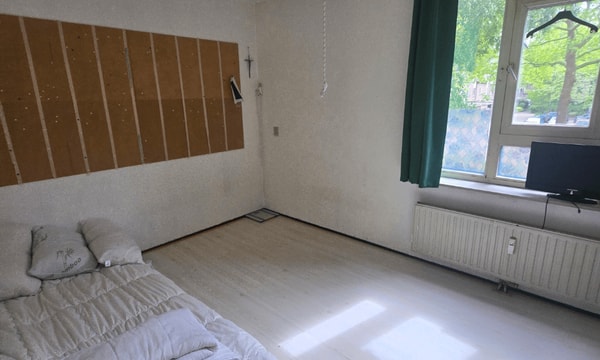 Kamer | 12m² | €1000,-