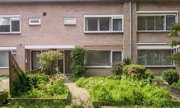 Huis | 118m² | €2750,-