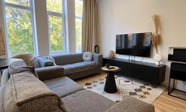 Huis | 90m² | €2295,-