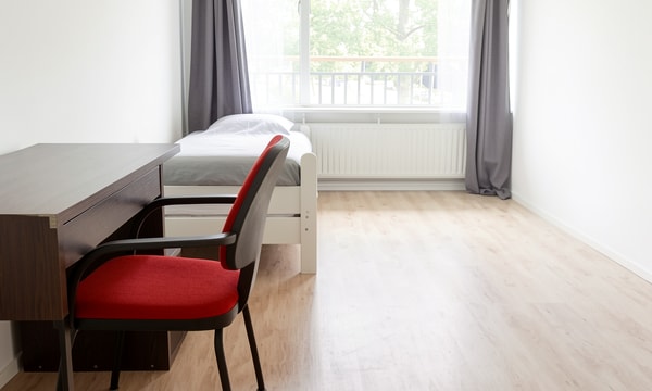 Kamer | 25m² | €1001,-