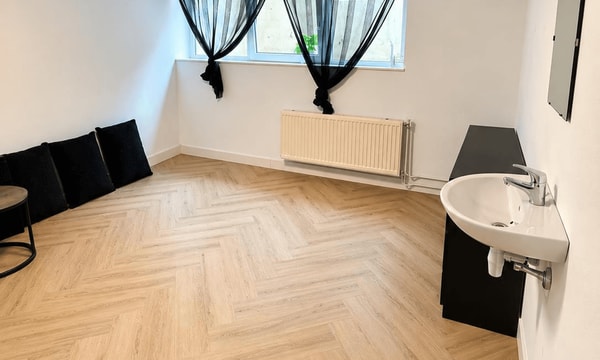Kamer | 18m² | €735,-
